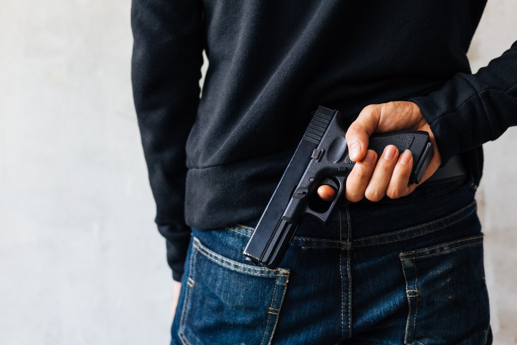 Gun_hand_GettyImages-1010871800-1024x683-1